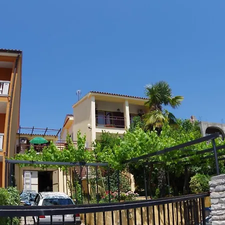 Holiday Apartments Ruzica, Pjescana Uvala Exterior photo