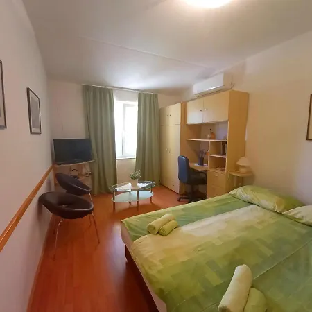 Holiday Apartments Ruzica, Pjescana Uvala Exterior photo