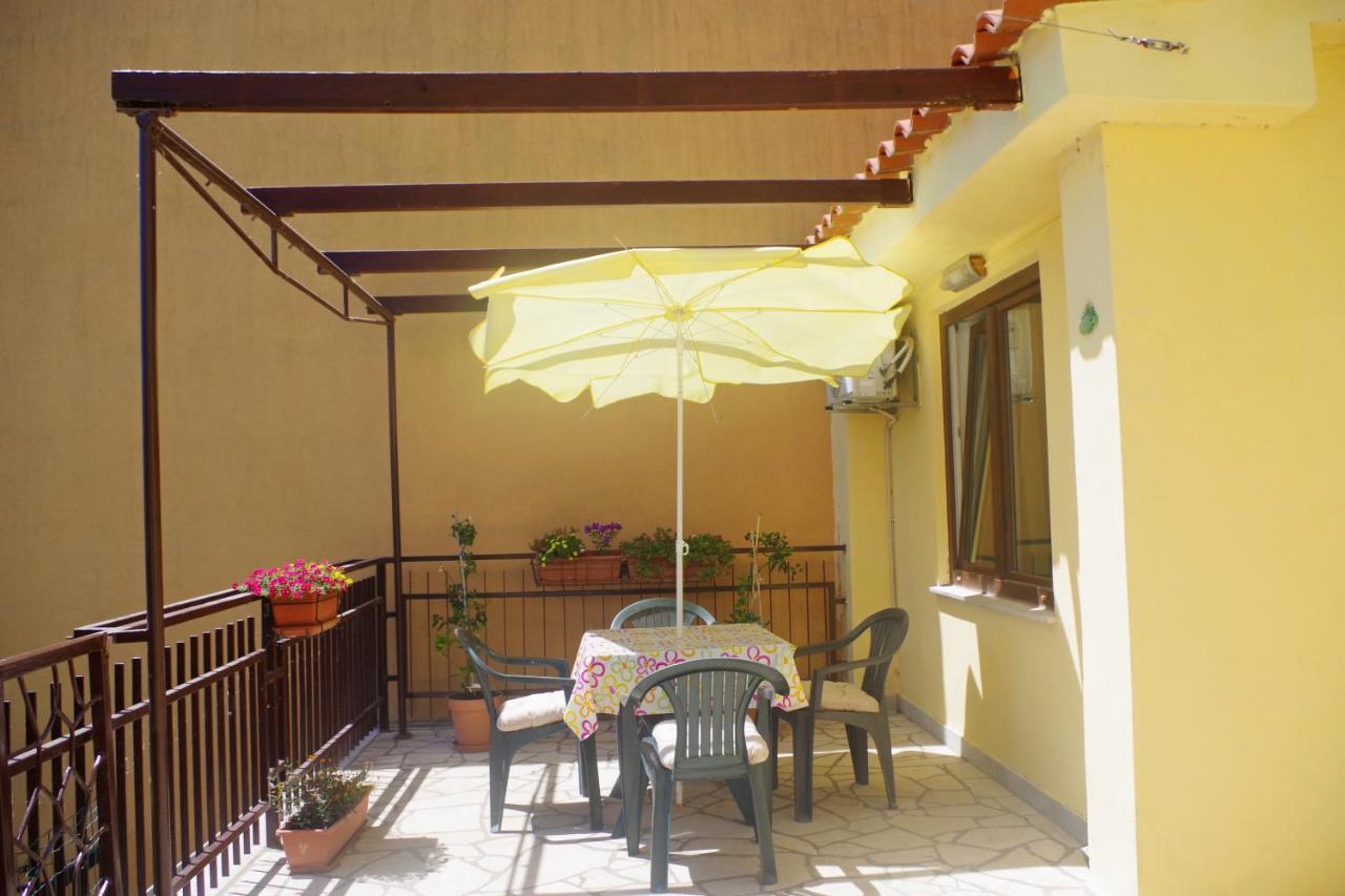 Ruzica, Apartment *